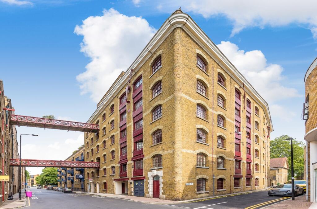 1 bed 1st Floor Flat for rent in Bermondsey. From Cluttons - Wapping - Sales 1 bed 1st Floor Flat for rent in Bermondsey. From Cluttons - Wapping - Sales