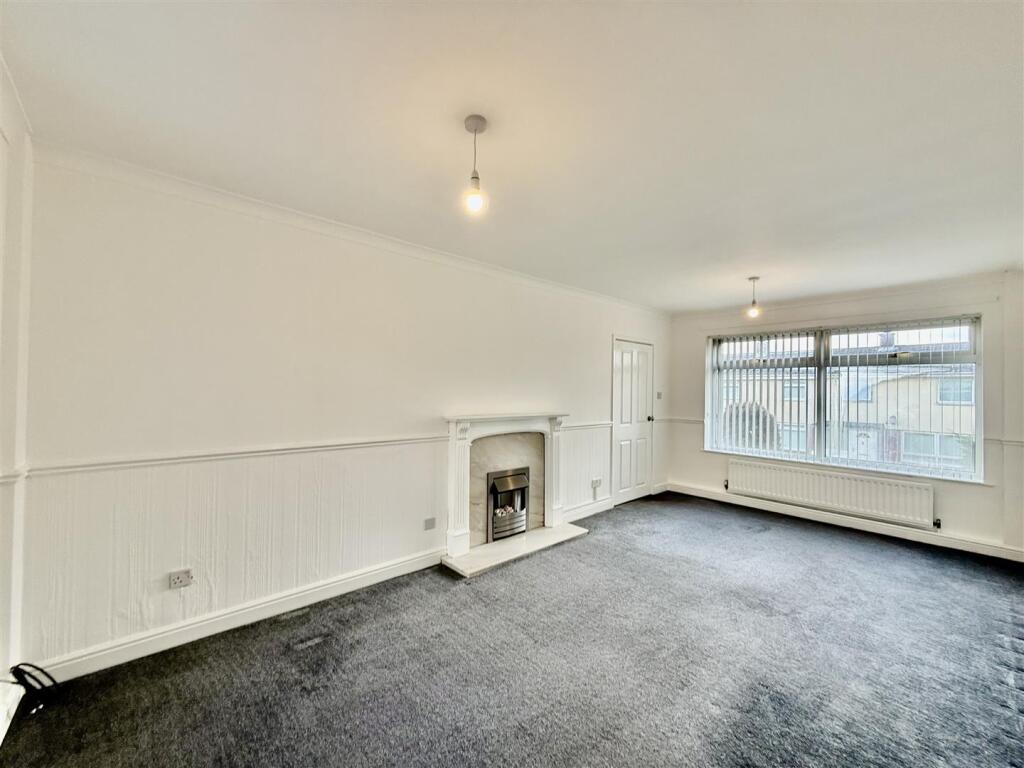 2 bed Mid Terraced House for rent in Gateshead. From Gordon Brown Estate Agents Ltd - Gateshead