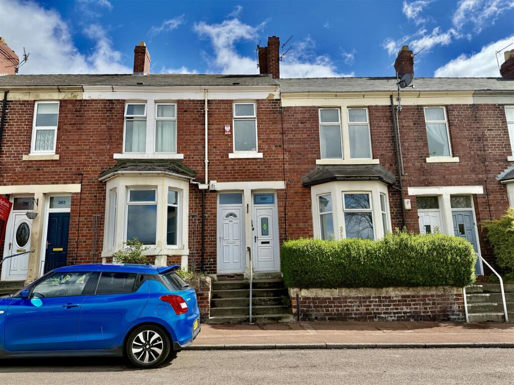 2 bed 1st Floor Flat for rent in Gateshead. From Gordon Brown Estate Agents Ltd - Gateshead