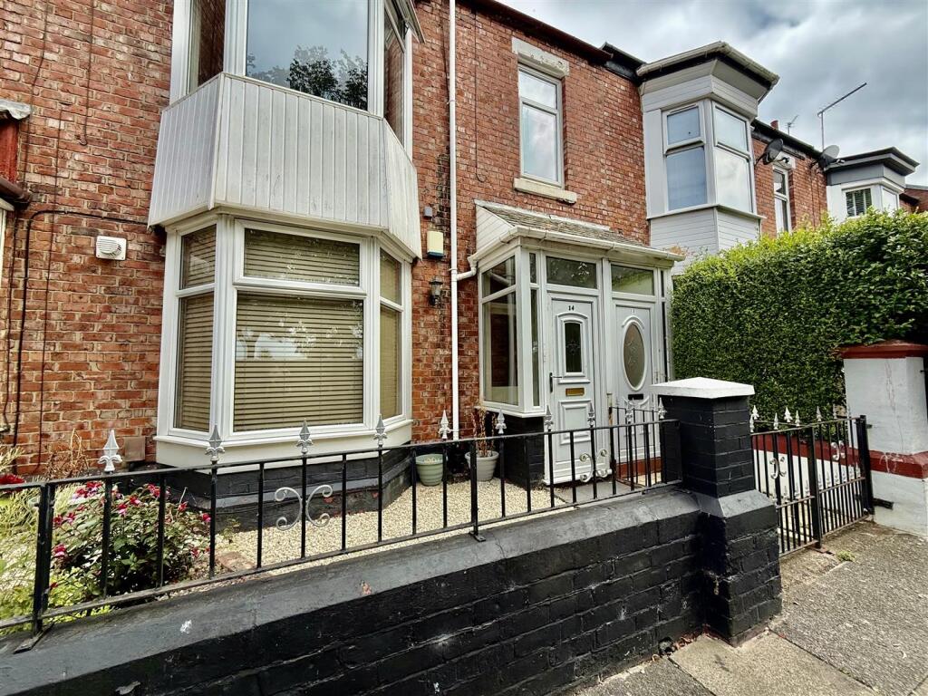 2 bed 1st Floor Flat for rent in South Shields. From Gordon Brown Estate Agents Ltd - Gateshead 2 bed 1st Floor Flat for rent in South Shields. From Gordon Brown Estate Agents Ltd - Gateshead