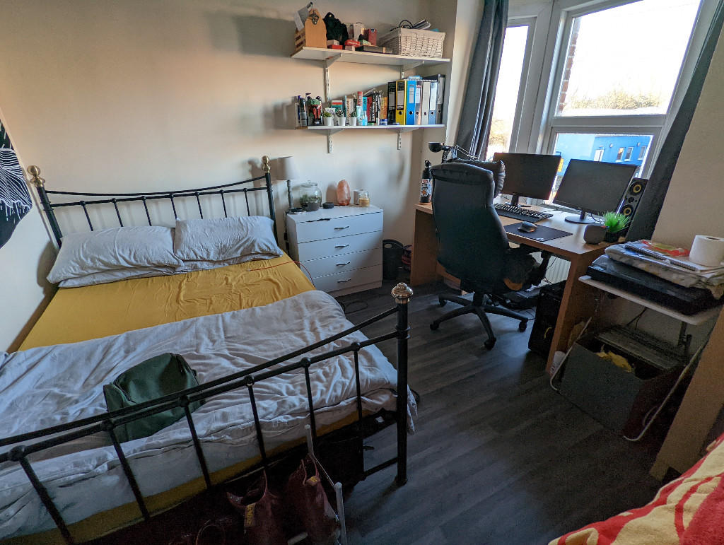 4 bed Mid Terraced House for rent in Shinfield. From Cintra Estates - Reading 4 bed Mid Terraced House for rent in Shinfield. From Cintra Estates - Reading