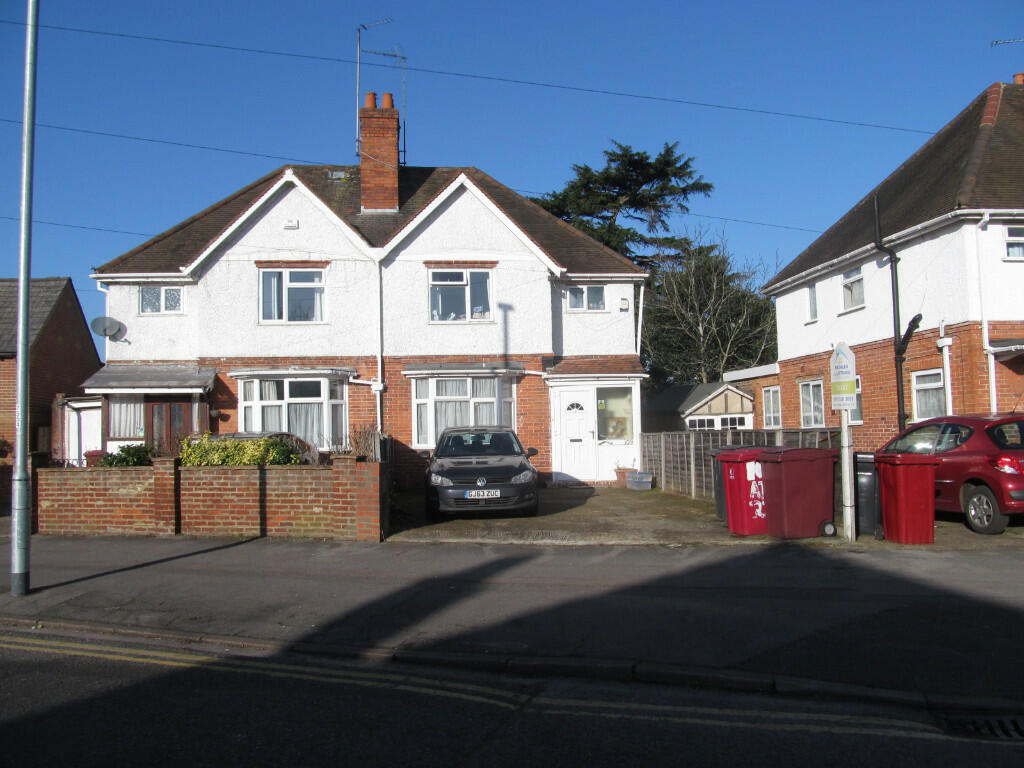 4 bed Semi Detached for rent in Reading. From Cintra Estates - Reading 4 bed Semi Detached for rent in Reading. From Cintra Estates - Reading