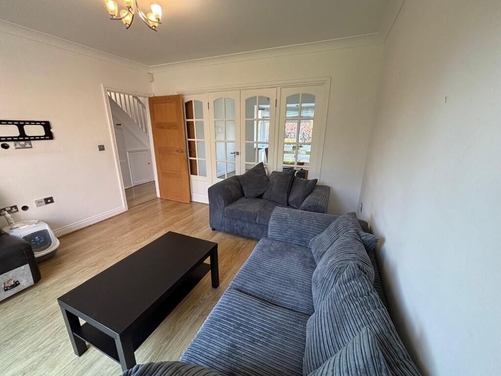 1 bed House Share for rent in Woodley. From Cintra Estates - Reading
