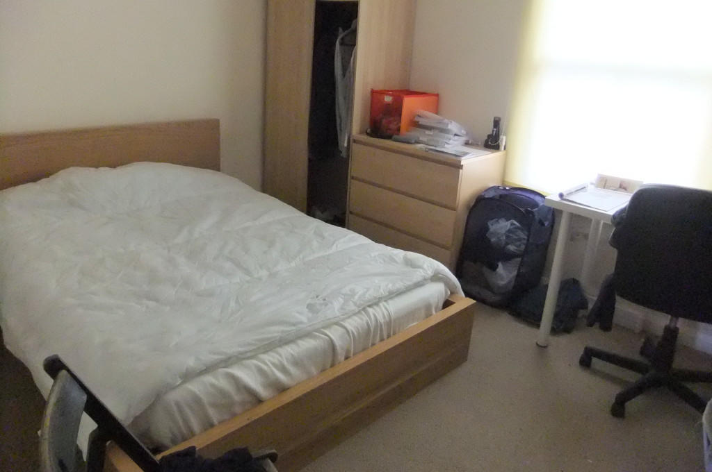 3 bed Mid Terraced House for rent in Reading. From Cintra Estates - Reading