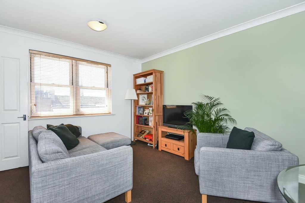 2 bed 1st Floor Flat for rent in Reading. From Cintra Estates - Reading 2 bed 1st Floor Flat for rent in Reading. From Cintra Estates - Reading