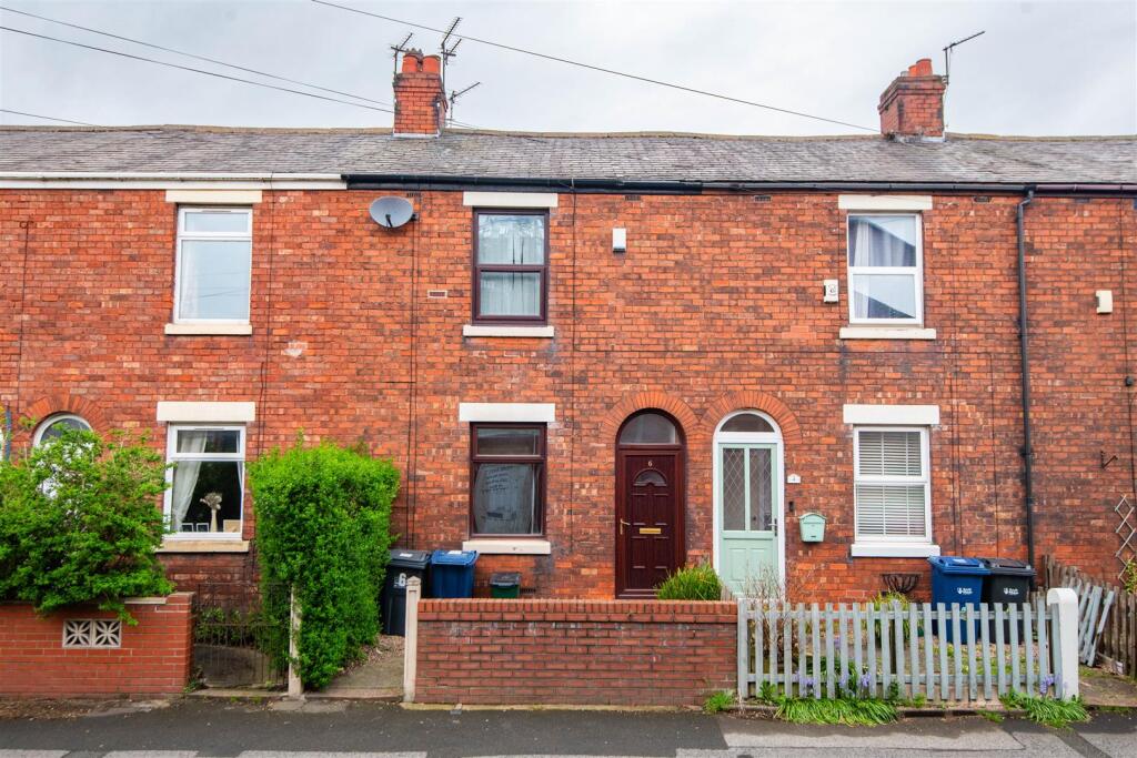 2 bed Mid Terraced House for rent in Leyland. From Ben Rose - Chorley