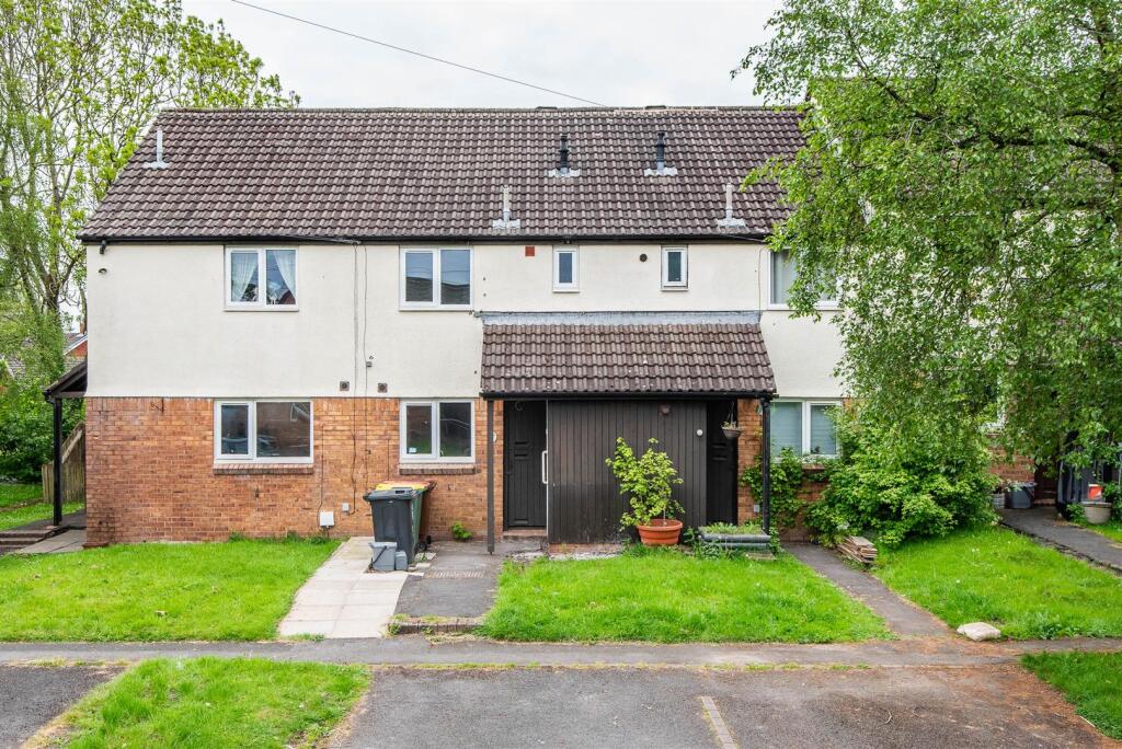 2 bed Mid Terraced House for rent in Fulwood. From Ben Rose - Chorley