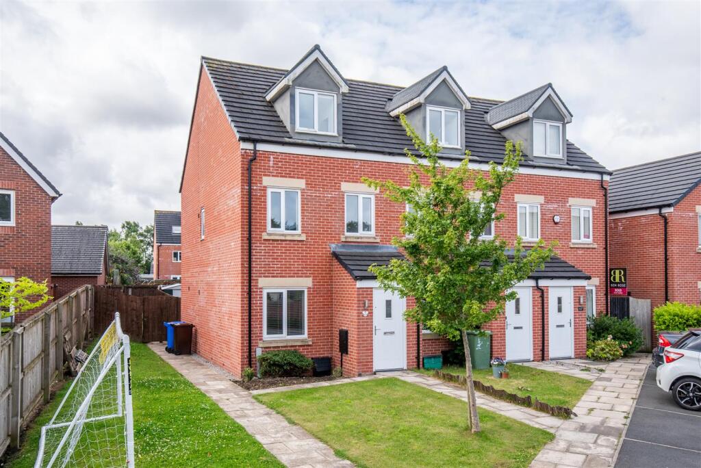 3 bed Semi Detached for rent in Worden. From Ben Rose - Chorley 3 bed Semi Detached for rent in Worden. From Ben Rose - Chorley