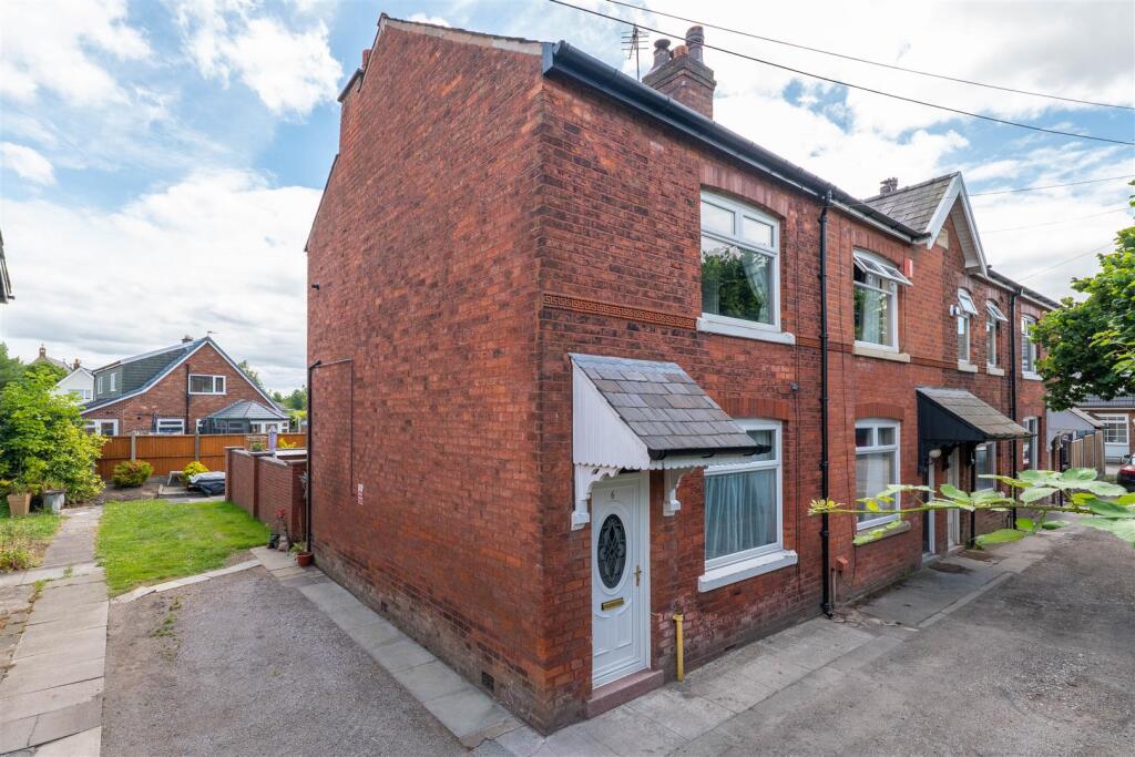 2 bed Mid Terraced House for rent in Longton. From Ben Rose - Chorley 2 bed Mid Terraced House for rent in Longton. From Ben Rose - Chorley