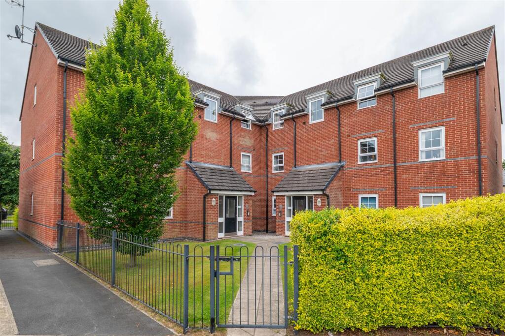 2 bed Apartment for rent in Chorley. From Ben Rose - Chorley