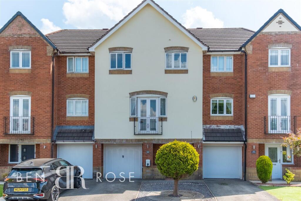 4 bed Town House for rent in Chorley. From Ben Rose - Chorley 4 bed Town House for rent in Chorley. From Ben Rose - Chorley