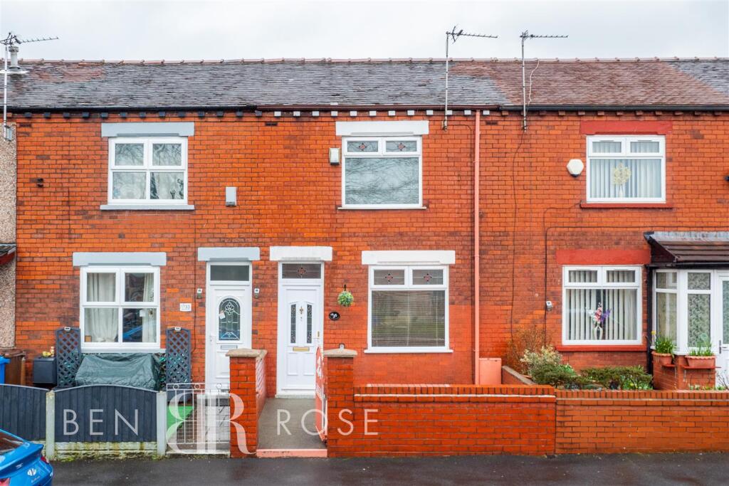 2 bed Mid Terraced House for rent in Wigan. From Ben Rose - Chorley