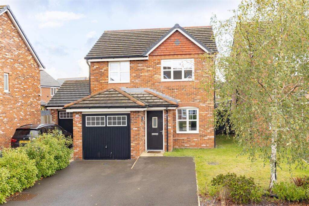 3 bed Detached for rent in Leyland. From Ben Rose - Chorley 3 bed Detached for rent in Leyland. From Ben Rose - Chorley