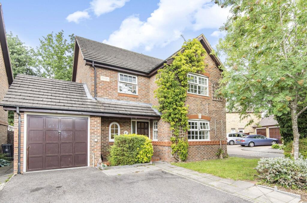 4 bed Detached for rent in Mytchett. From Orchard - Camberley