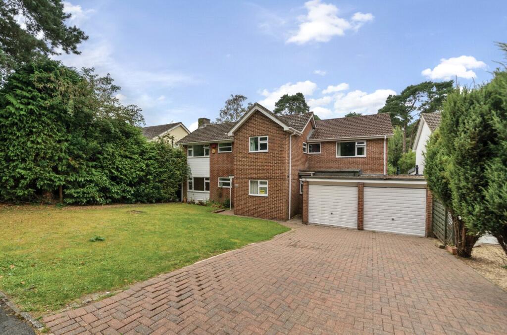5 bed Detached for rent in Camberley. From Orchard - Camberley