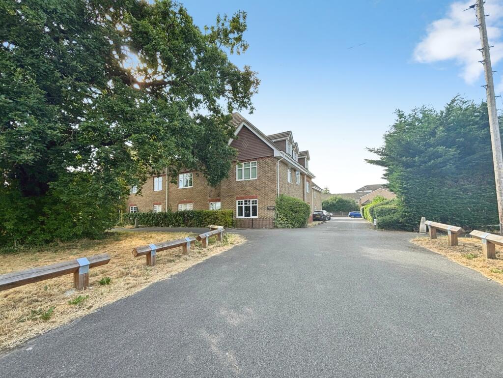 1 bed 1st Floor Flat for rent in Camberley. From Orchard - Camberley