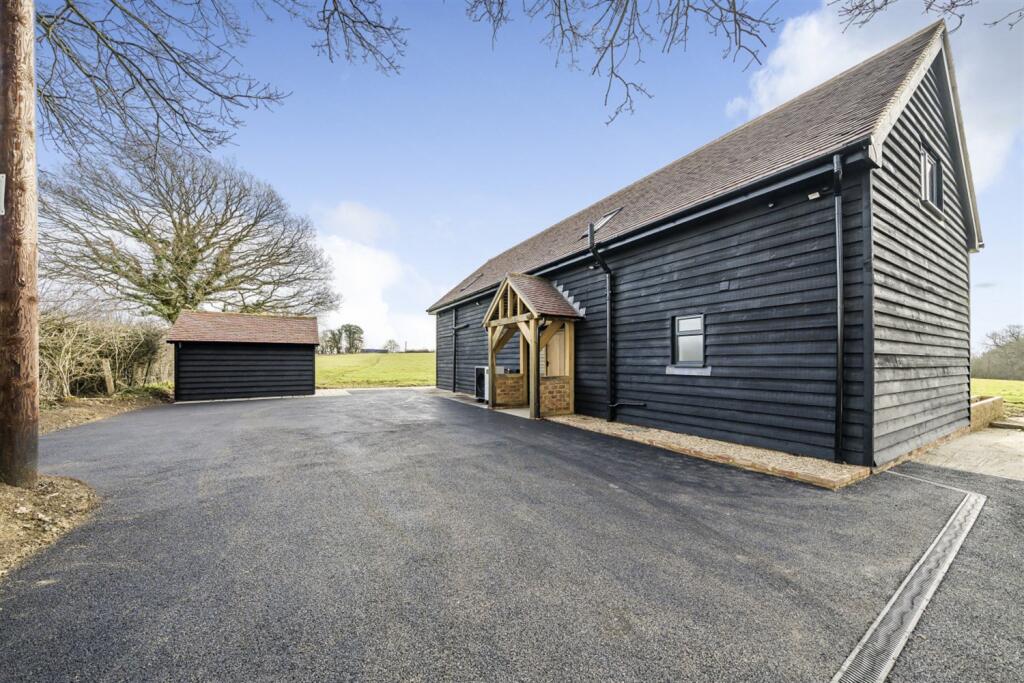 4 bed Barn Conversion for rent in Horsham. From Henry Adams - Horsham