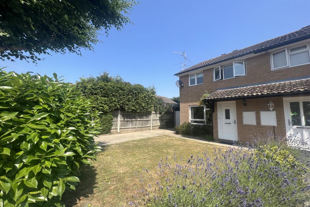 3 bed Semi Detached for rent in Horsham. From Henry Adams - Horsham 3 bed Semi Detached for rent in Horsham. From Henry Adams - Horsham