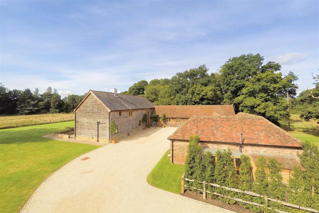 7 bed Barn Conversion for rent in Horsham. From Henry Adams - Horsham