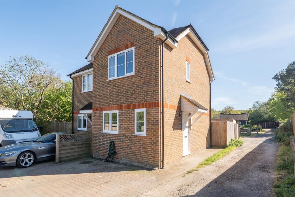 2 bed Semi Detached for rent in Slinfold. From Henry Adams - Horsham