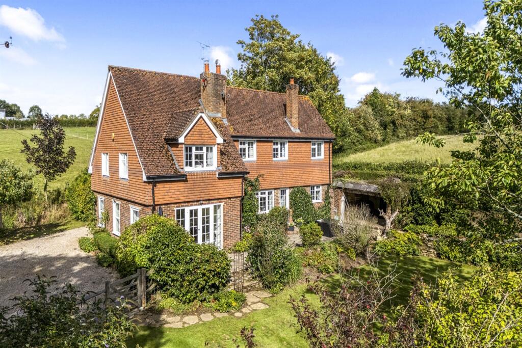 5 bed Detached for rent in Crabtree. From Henry Adams - Horsham