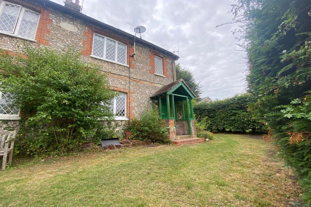 3 bed Semi Detached for rent in Compton. From Henry Adams - Petersfield
