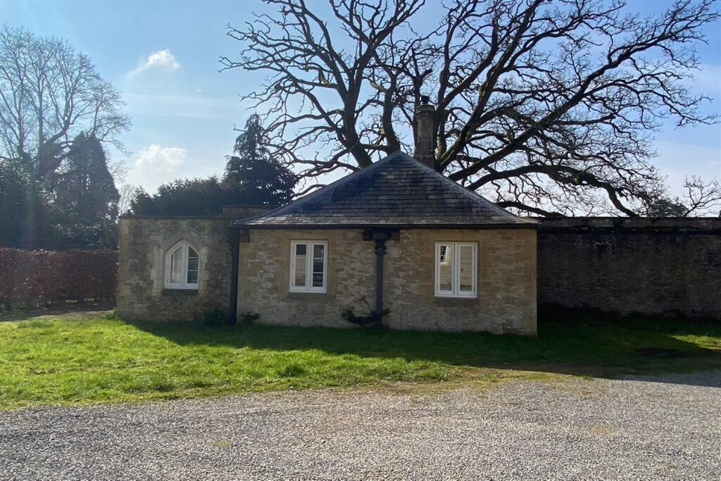 2 bed Detached for rent in Rogate. From Henry Adams - Petersfield