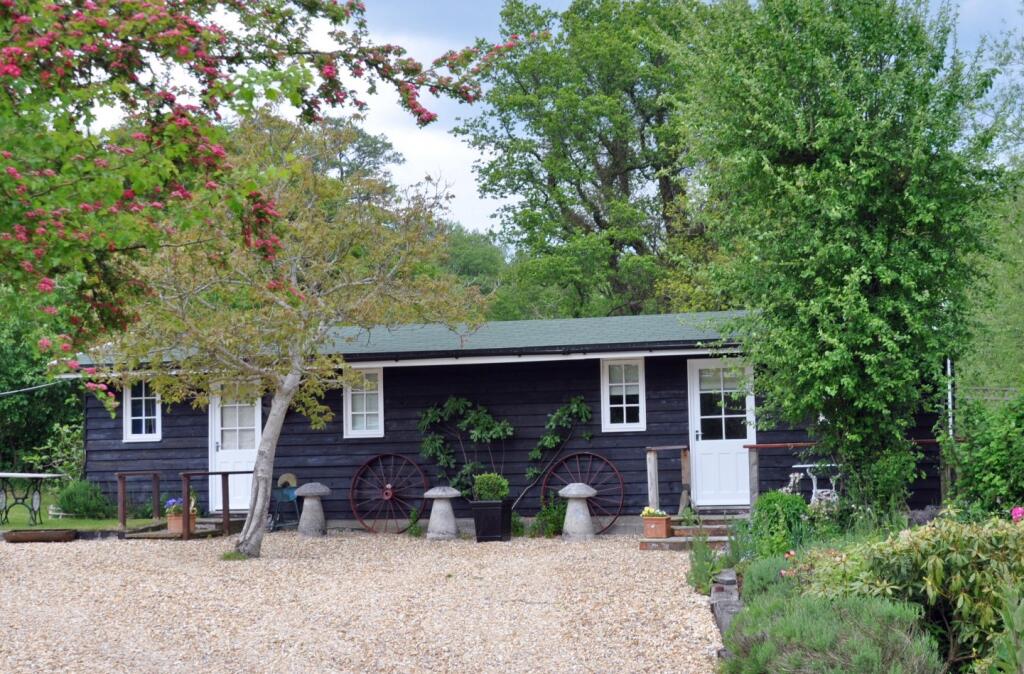 1 bed Detached bungalow for rent in Nyewood. From Henry Adams - Petersfield 1 bed Detached bungalow for rent in Nyewood. From Henry Adams - Petersfield