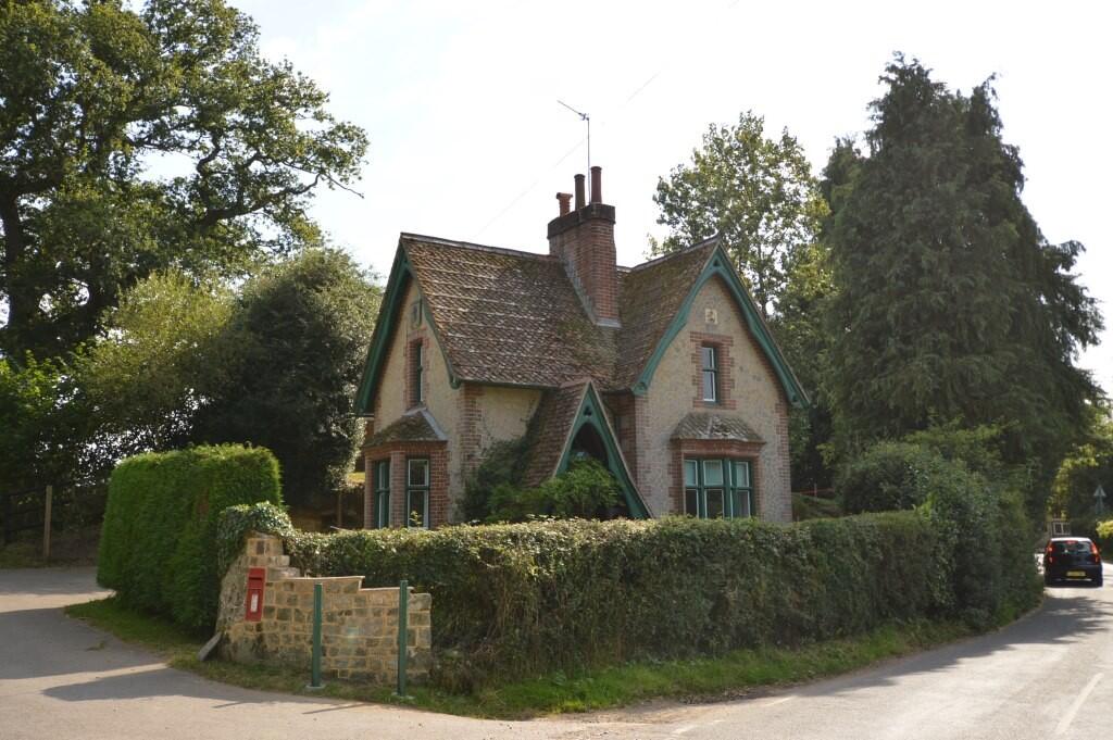 2 bed Detached for rent in Rogate. From Henry Adams - Petersfield 2 bed Detached for rent in Rogate. From Henry Adams - Petersfield