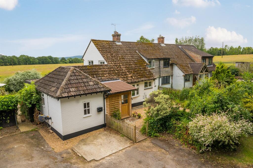 3 bed Semi Detached for rent in Petworth. From Henry Adams - Storrington