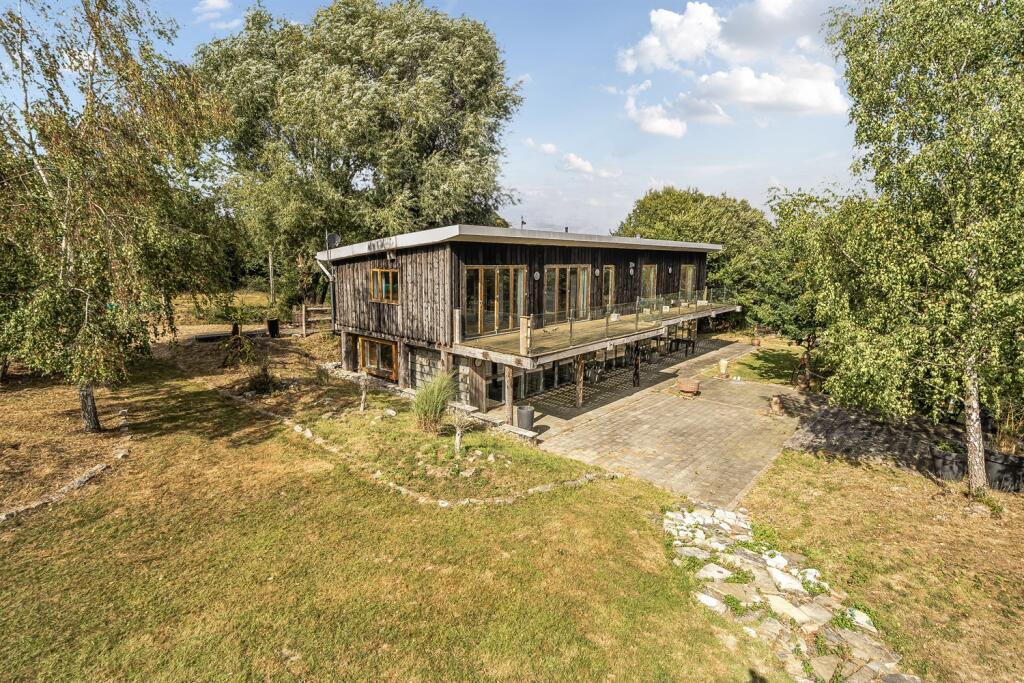 4 bed Detached for rent in Steyning. From Henry Adams - Storrington