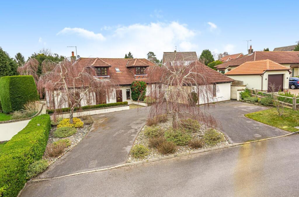 6 bed Detached bungalow for rent in West Chiltington Common. From Henry Adams - Storrington