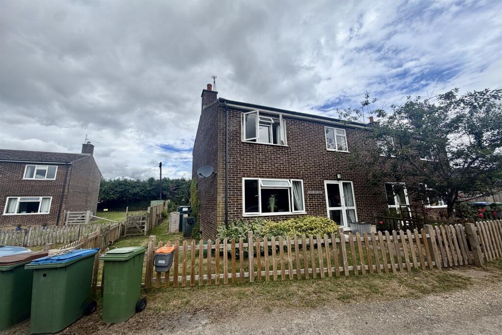 3 bed Semi Detached for rent in Codmore Hill. From Henry Adams - Storrington