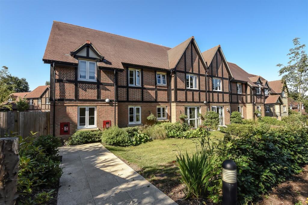 1 bed House (unspecified) for rent in Cootham. From Henry Adams - Storrington 1 bed House (unspecified) for rent in Cootham. From Henry Adams - Storrington