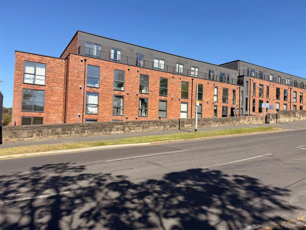 2 bed Apartment for rent in Leeds. From Cornerstone Estate Agents - Leeds