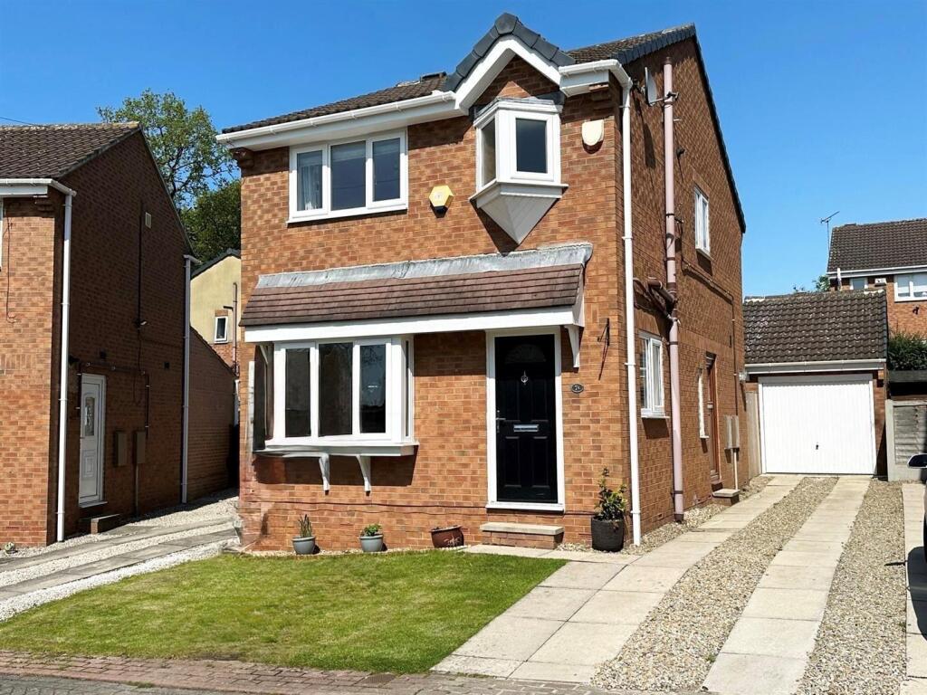 3 bed Detached for rent in Leeds. From Cornerstone Estate Agents - Leeds