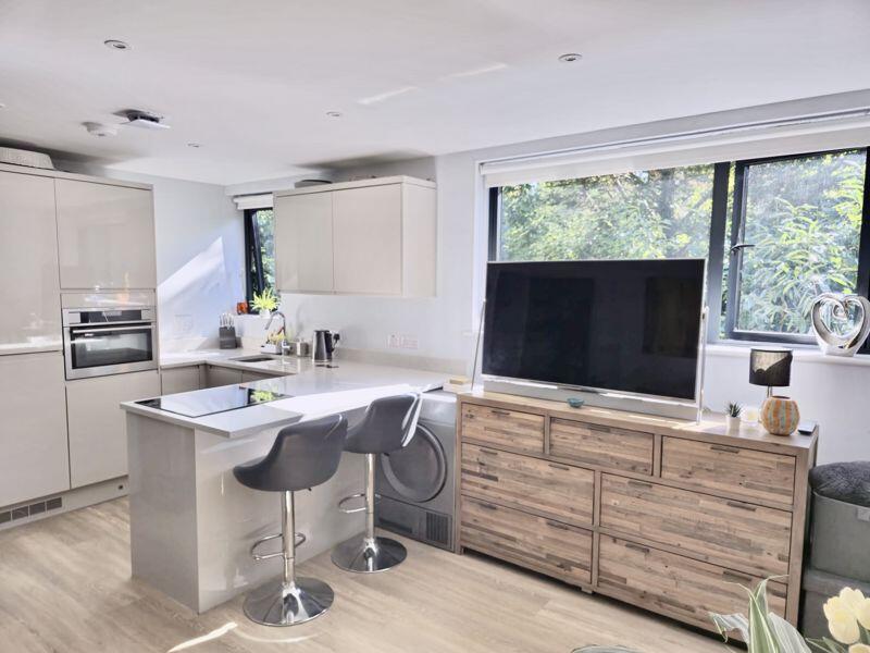 1 bed 1st Floor Flat for rent in Wooburn. From Crendon House - Wooburn Green