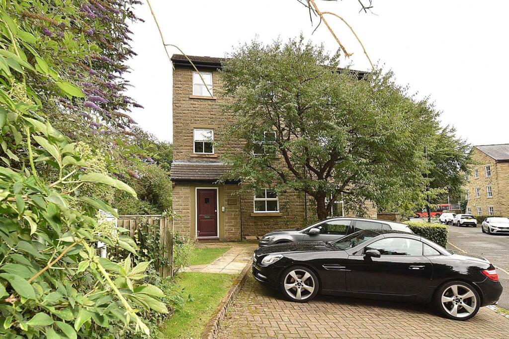 2 bed Apartment for rent in Bollington. From Holmes-Naden Estate Agents - Bollington