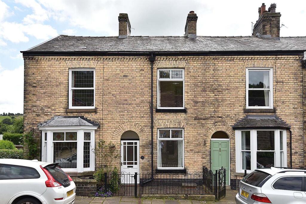 2 bed Cottage for rent in Bollington. From Holmes-Naden Estate Agents - Bollington