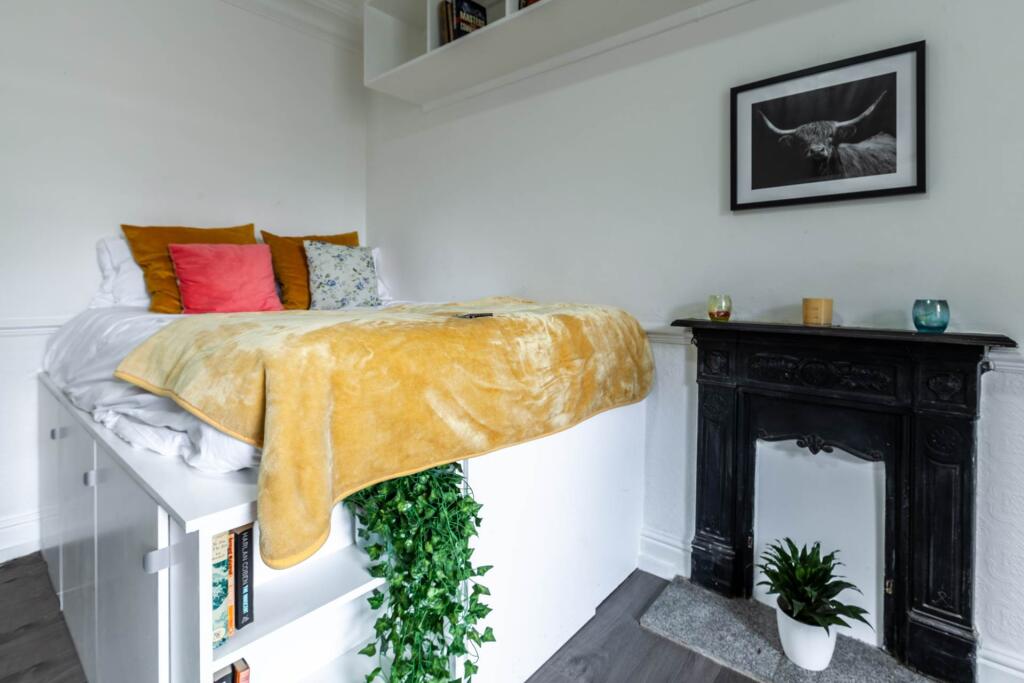1 bed House Share for rent in Salford. From Aubrey Lee & Co - Prestwich