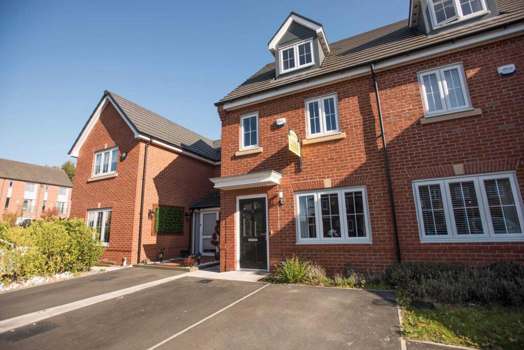 3 bed Semi Detached for rent in Salford. From Aubrey Lee & Co - Prestwich