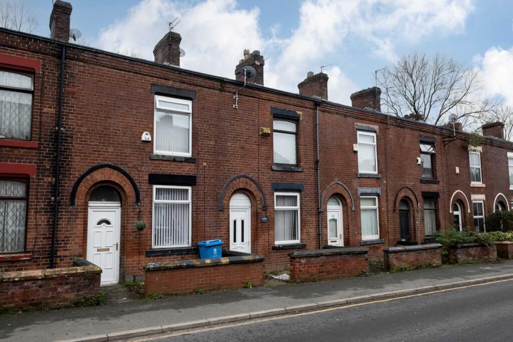 2 bed Mid Terraced House for rent in Chadderton. From Aubrey Lee & Co - Prestwich 2 bed Mid Terraced House for rent in Chadderton. From Aubrey Lee & Co - Prestwich