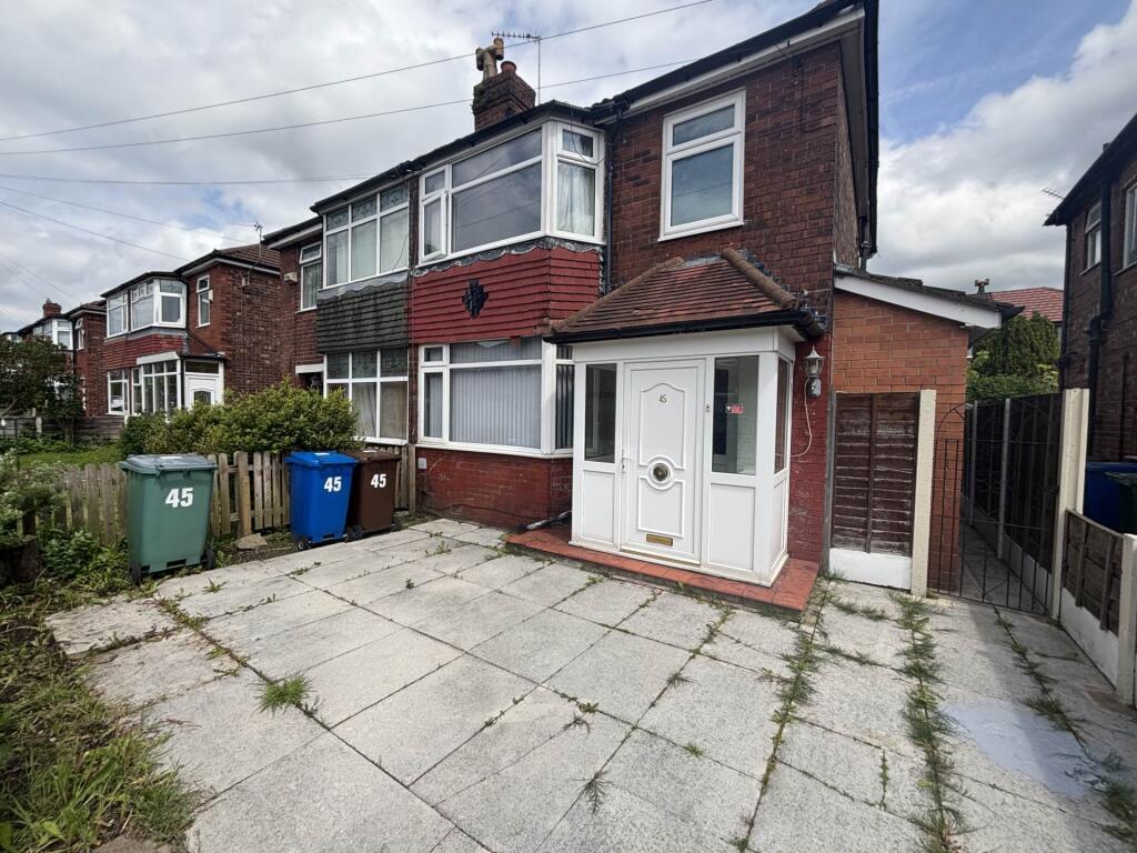 3 bed Semi Detached for rent in Whitefield. From Aubrey Lee & Co - Prestwich