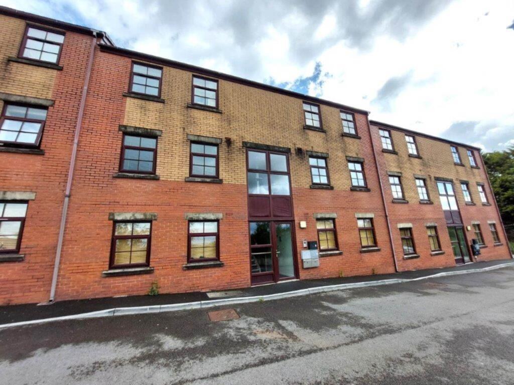 2 bed Apartment for rent in Wardle. From Aubrey Lee & Co - Prestwich 2 bed Apartment for rent in Wardle. From Aubrey Lee & Co - Prestwich
