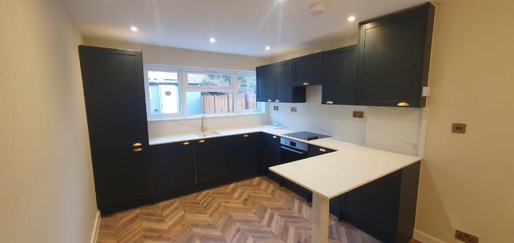4 bed House (unspecified) for rent in London. From Stock Page Stock London