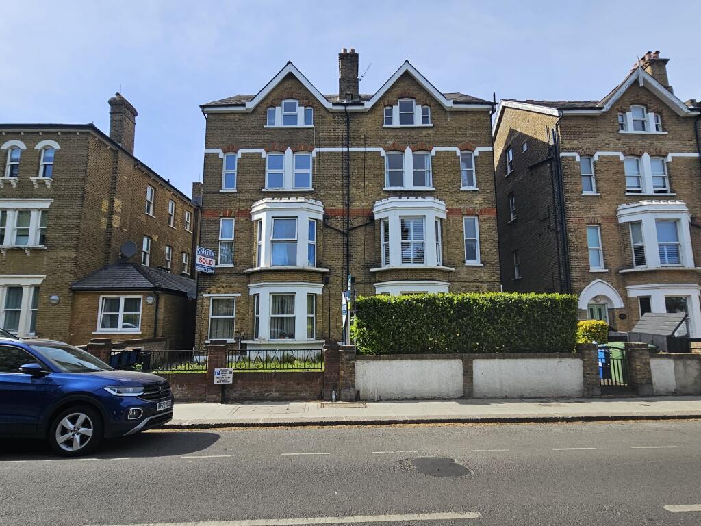 1 bed 1st Floor Flat for rent in Teddington. From Stock Page Stock - London