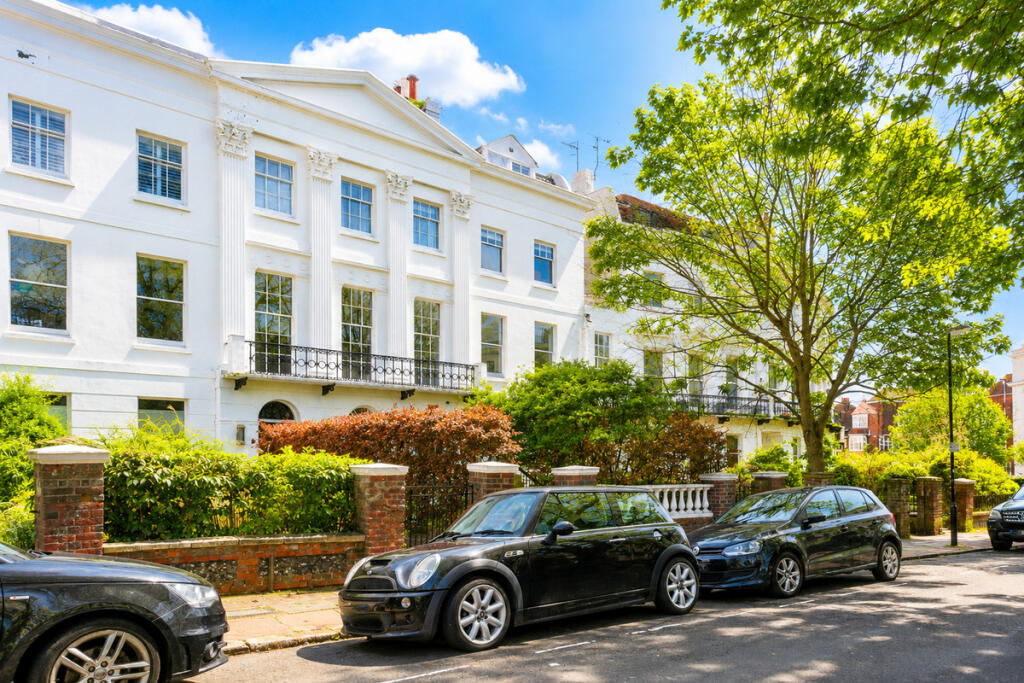 2 bed Apartment for rent in Brighton and Hove. From Elliotts - Hove 2 bed Apartment for rent in Brighton and Hove. From Elliotts - Hove