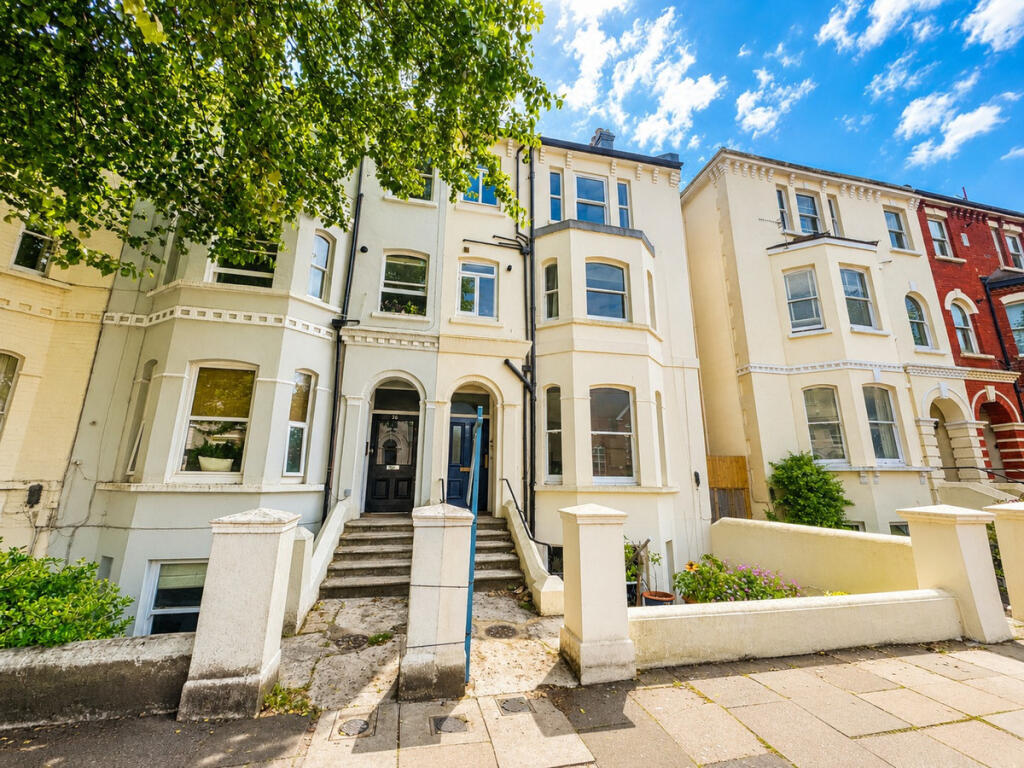 2 bed Apartment for rent in Brighton and Hove. From Elliotts - Hove 2 bed Apartment for rent in Brighton and Hove. From Elliotts - Hove
