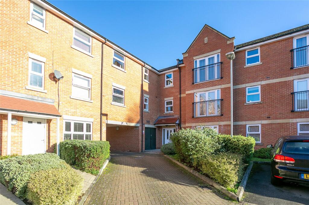2 bed Apartment for rent in Bushey. From Imagine Estate Agents - Bushey