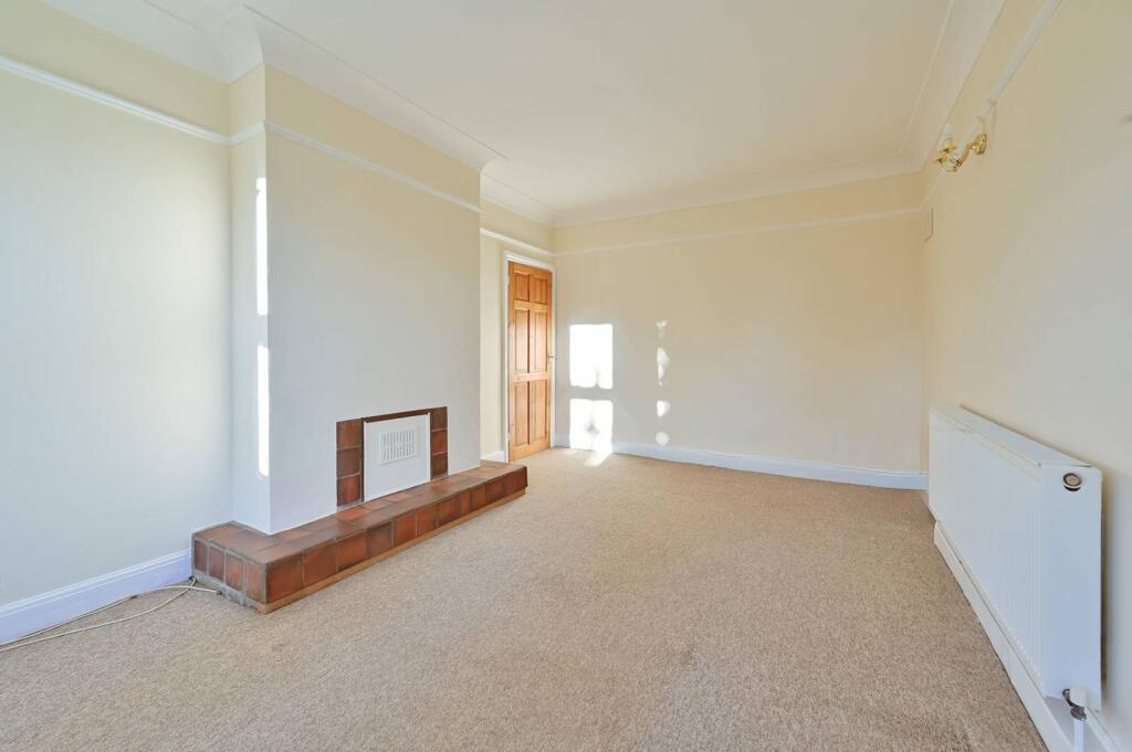 2 bed 1st Floor Flat for rent in Bushey. From Imagine - Bushey